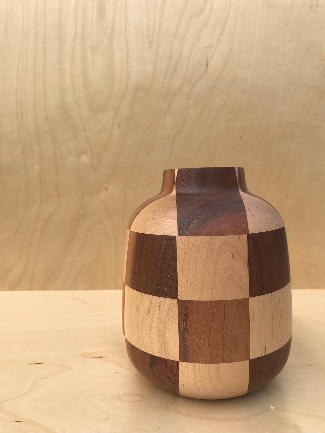 CHECKS MIX WOOD VASE - GRAND | WALNUT + HARD MAPLE