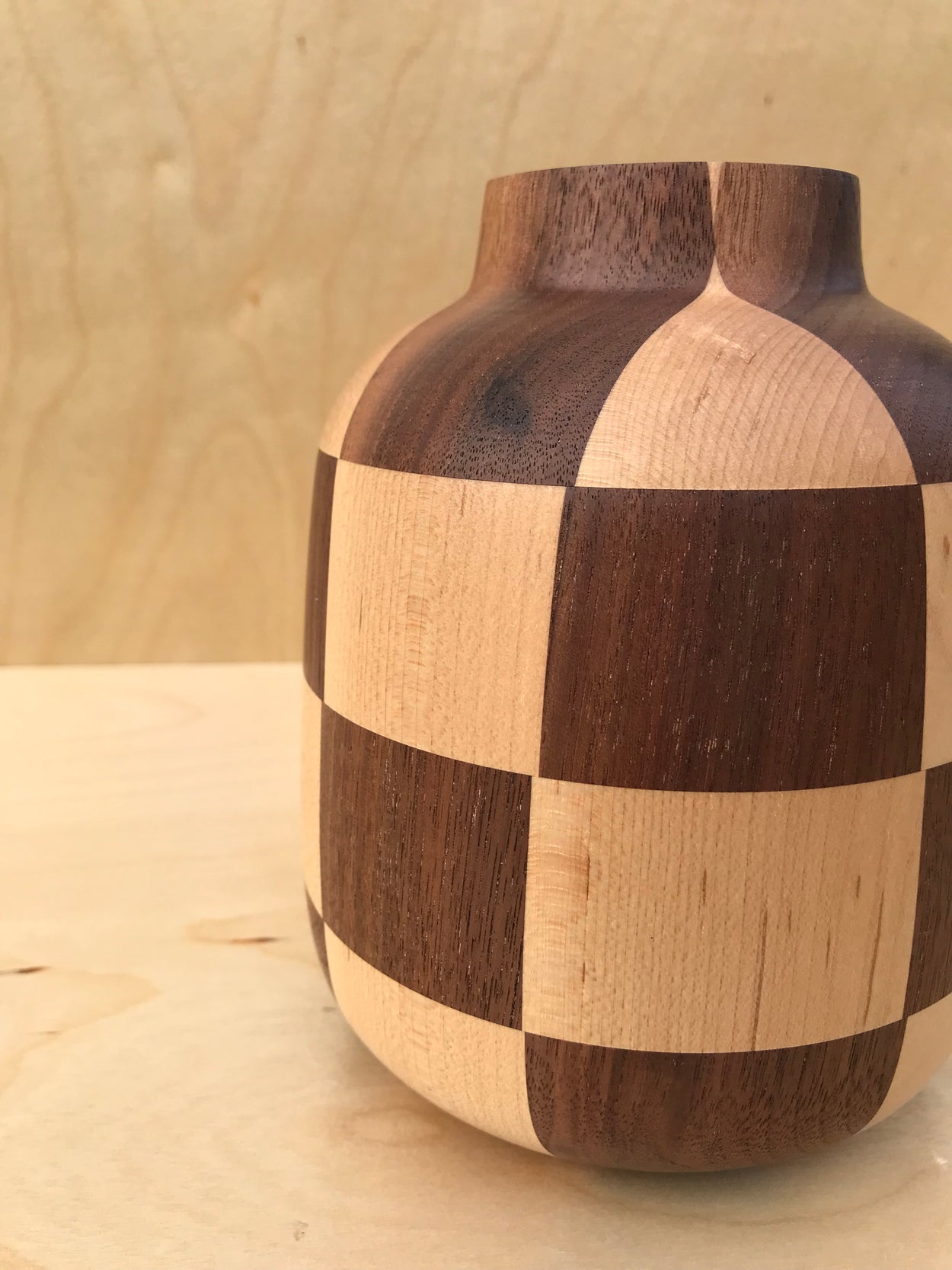 CHECKS MIX WOOD VASE - GRAND | WALNUT + HARD MAPLE