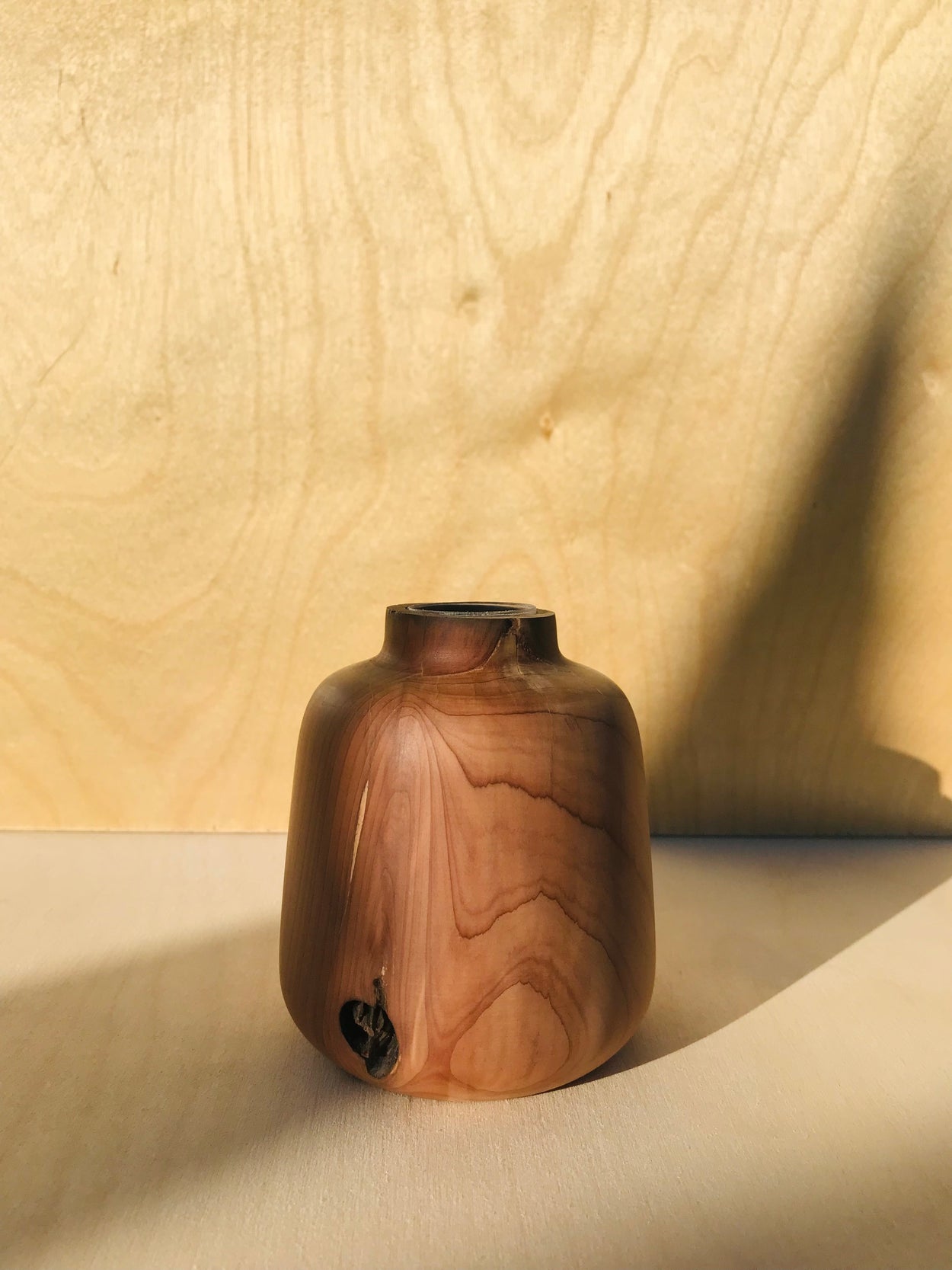 REDONDO WOOD BUD VASE - PETIT | RECLAIMED NORTH AMERICAN CEDAR