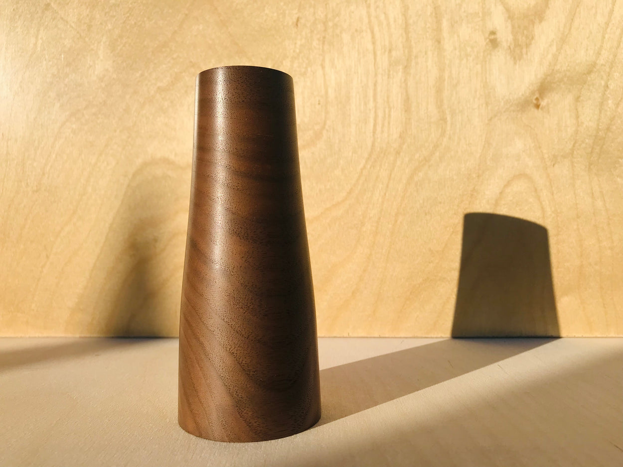 DELGADO WOOD BUD VASE - PETIT | NORTH AMERICAN WALNUT