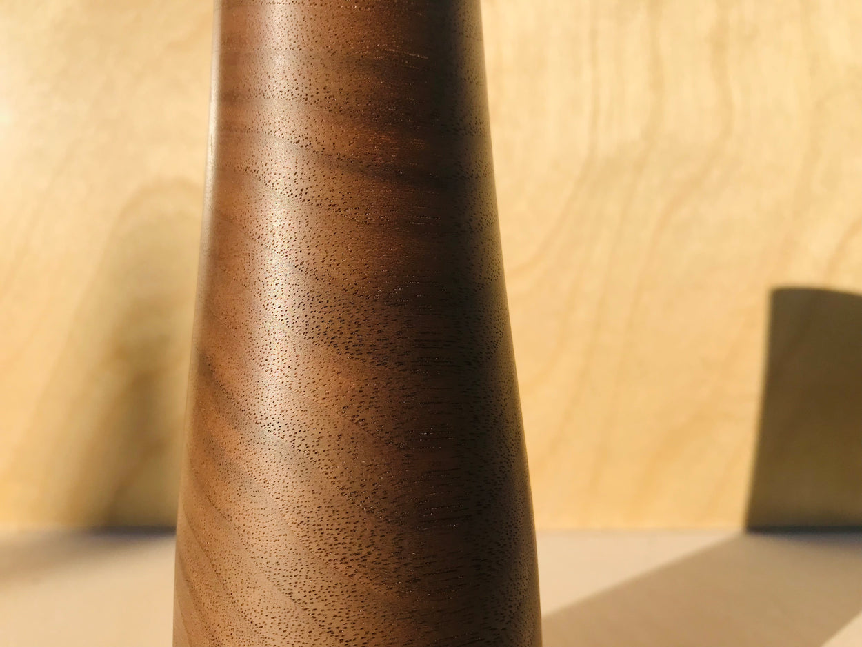 DELGADO WOOD BUD VASE - PETIT | NORTH AMERICAN WALNUT